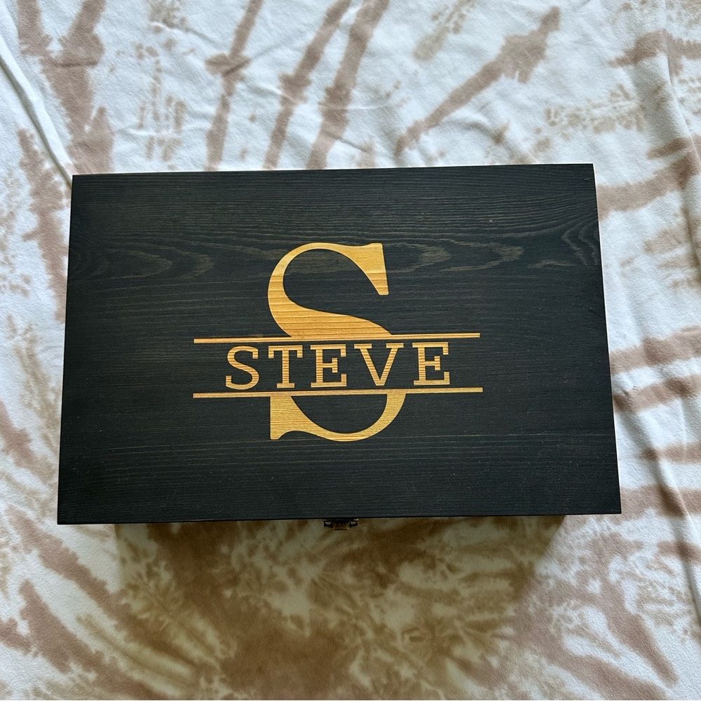 Personalized Box “Steve”